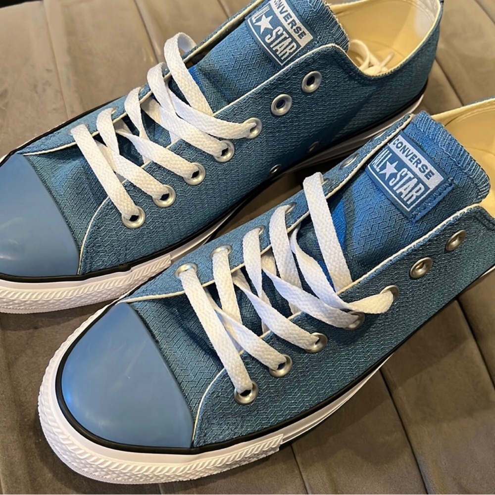 Mens converse sneakers